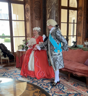 dance performance inside Chateau de Bizy
