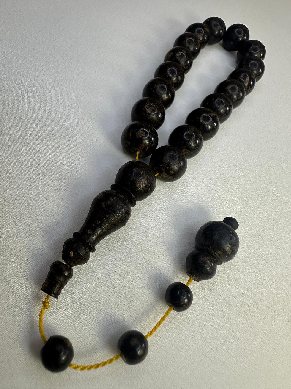 Miniaturbild: Mastercrafted Aromatic Clove Wood Tasbih – Mascot Model