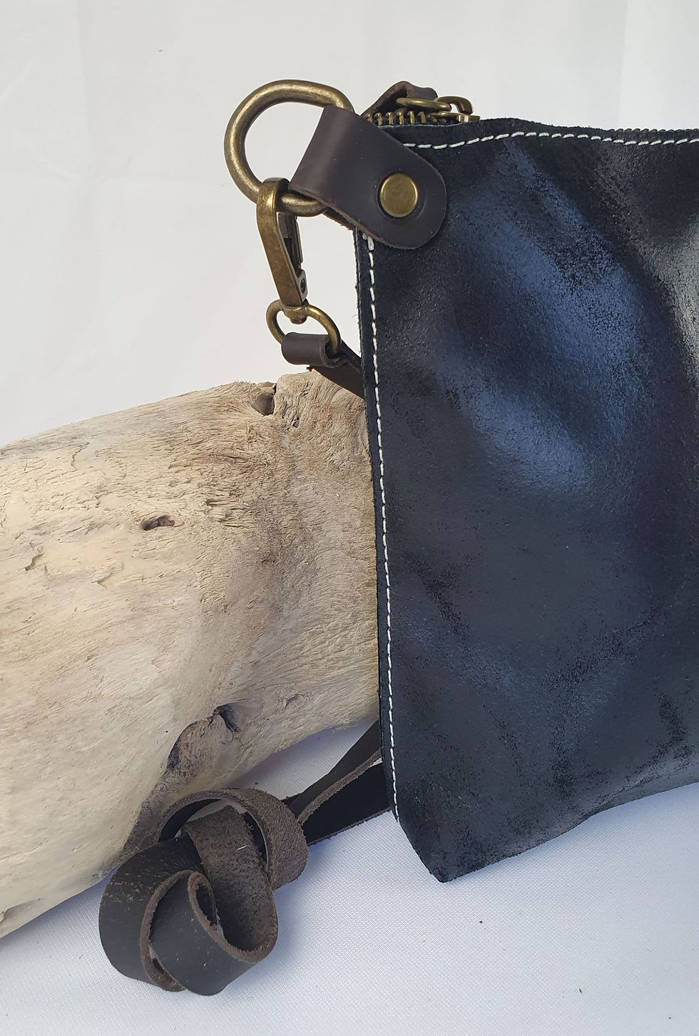 Miniature : Sac à main Bandoulière Besace/Pochette - Cuir embossé - Noir
