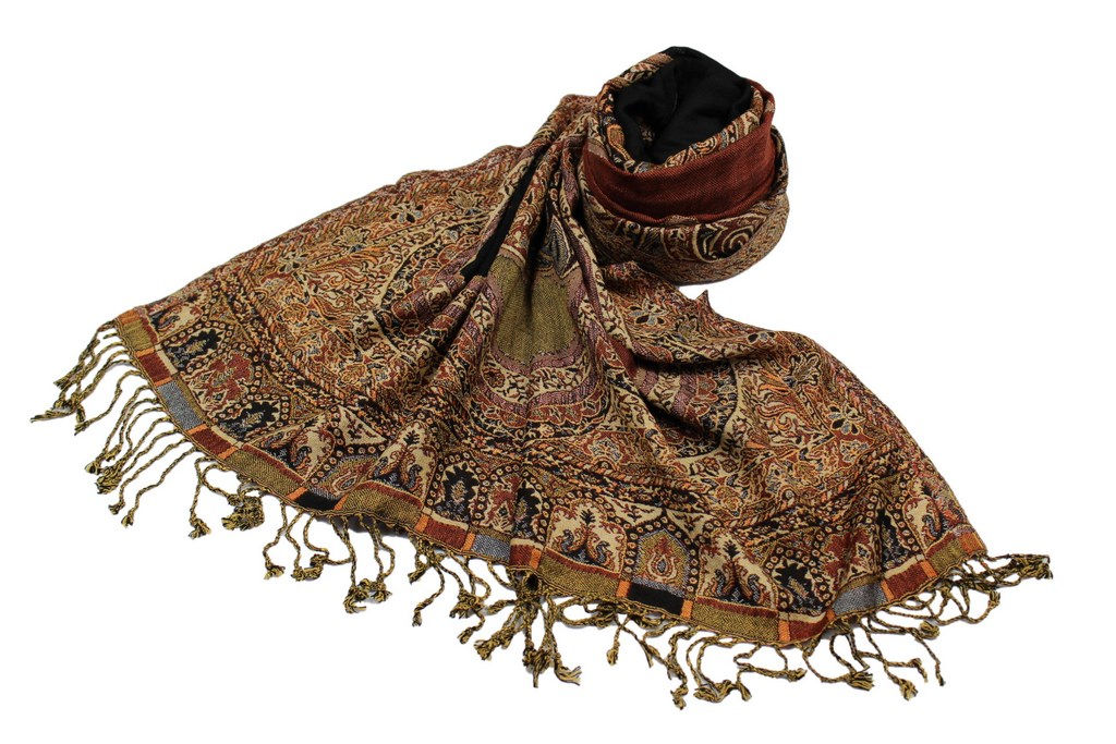 Étole Viscose Motif Cachemire Ajouré  N18