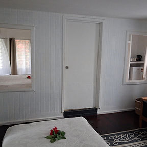 Bungalow 7 j.jpg