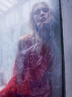 Nastya-Sten-Bazaar-UK-Agata-Pospieszynska-11-620x836