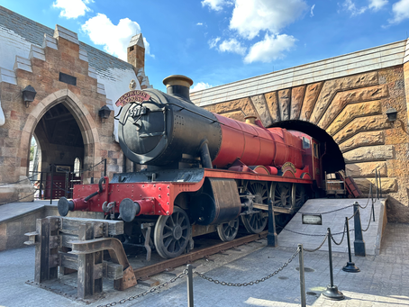 Hogwarts Express at Hogsmead in Islands of Adventure