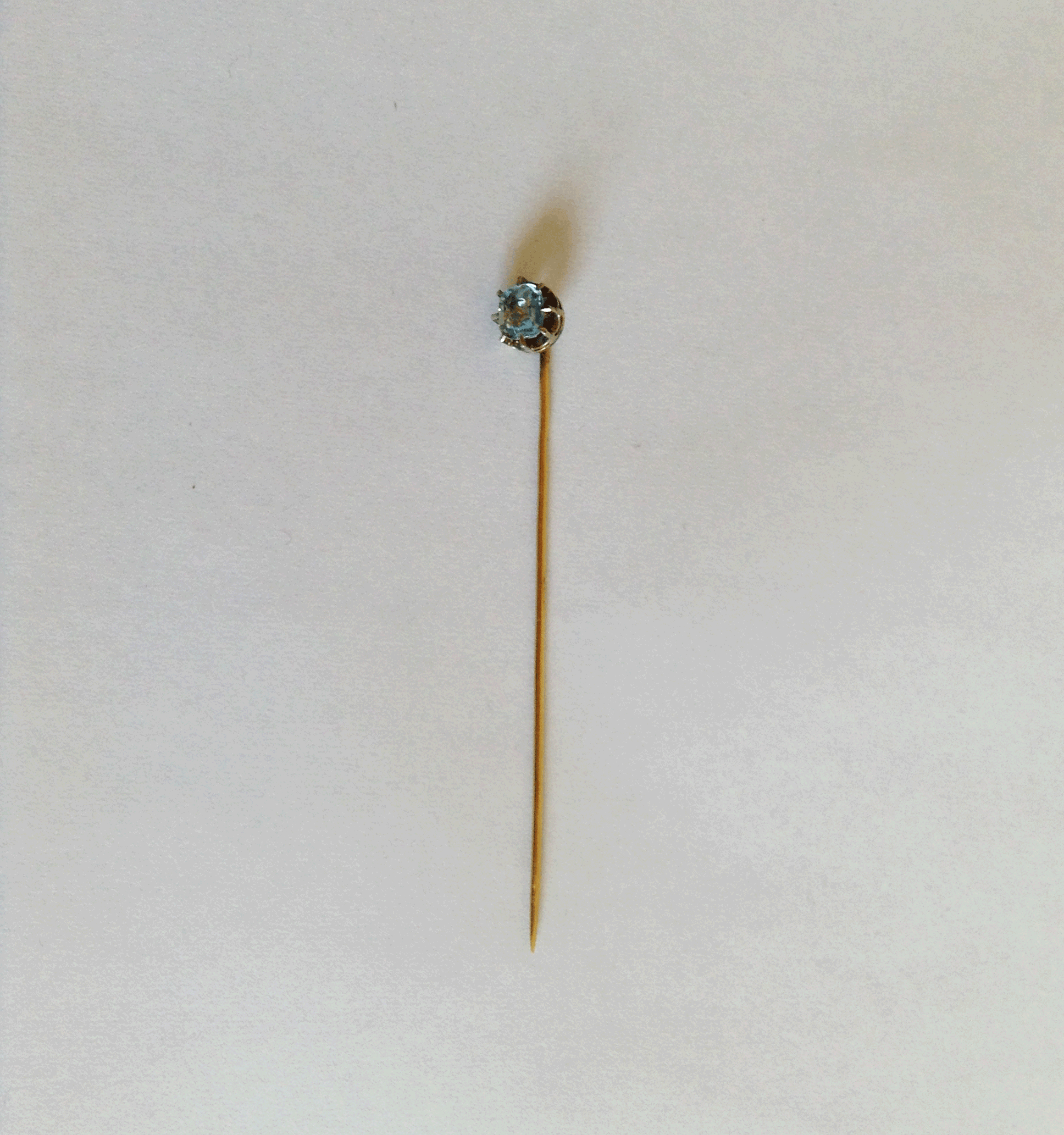 saphire-hatpin.gif