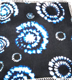 Azul oscuro con formas blancas