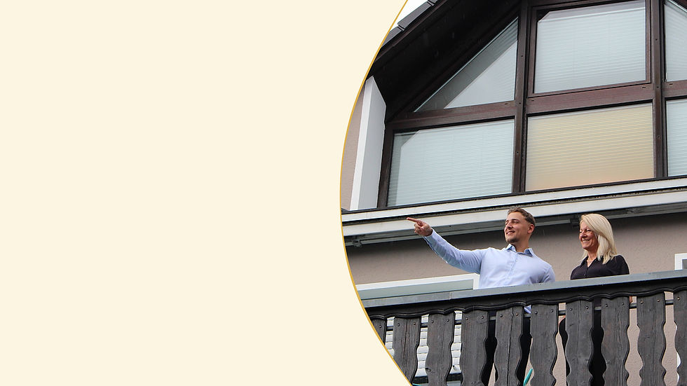 über uns website bild.jpg