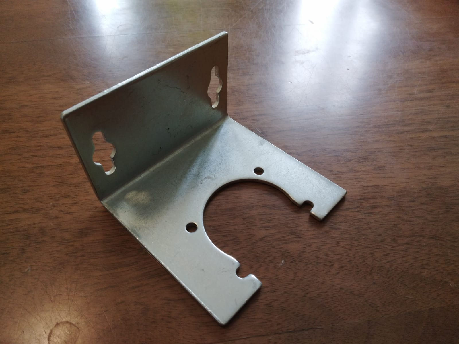 מתלה מתכת  לדגמי           ELF/P6/P4