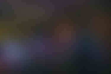 Anstoßen auf der Tanzfläche