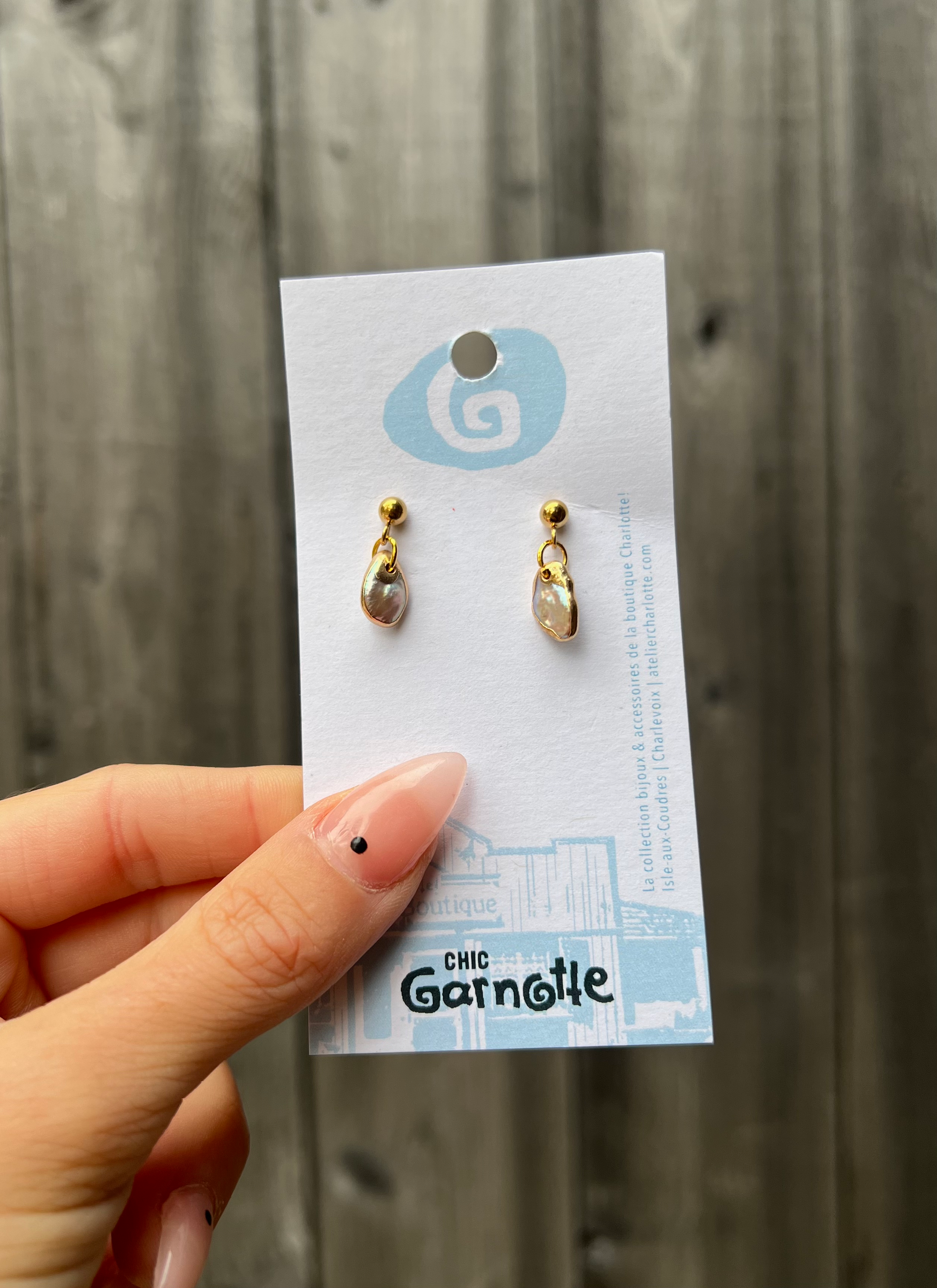 Boucles d'oreilles gouttes de nacre