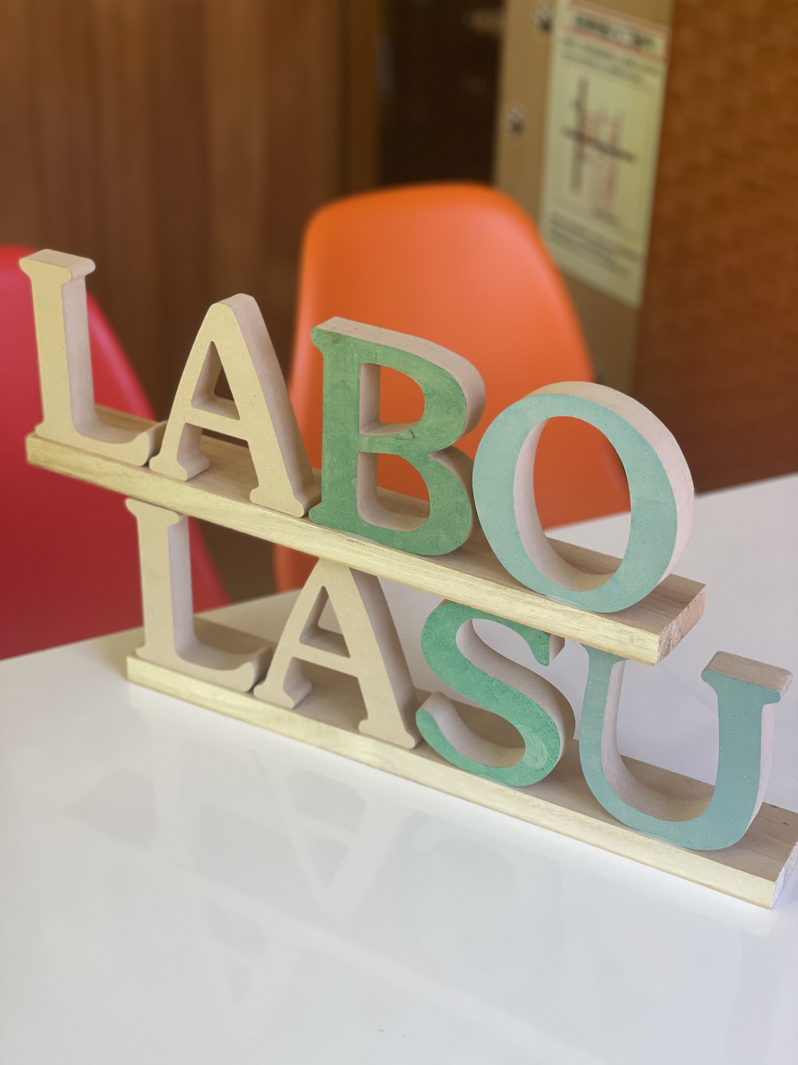 占いバーLaboLasuの写真