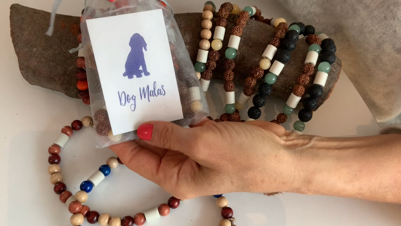 Miniaturbild: Dog Mala mit Zeckenschutz - Holz