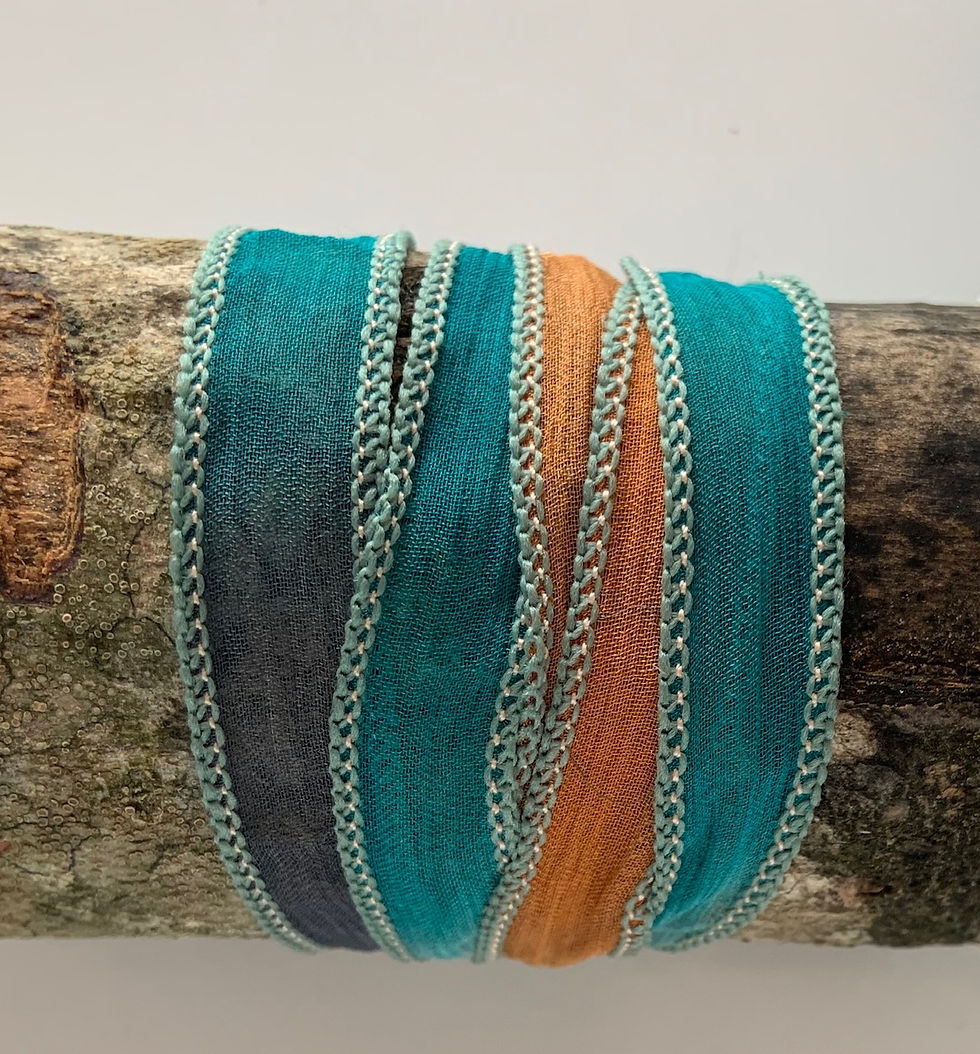 Miniaturbild: Wickelarmband mit Charms