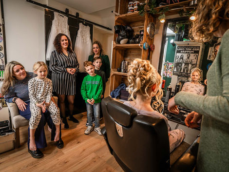 Getting ready wedding fotos - hartog fotografie