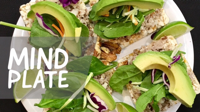 A MIND plate of foods to keep brain young
