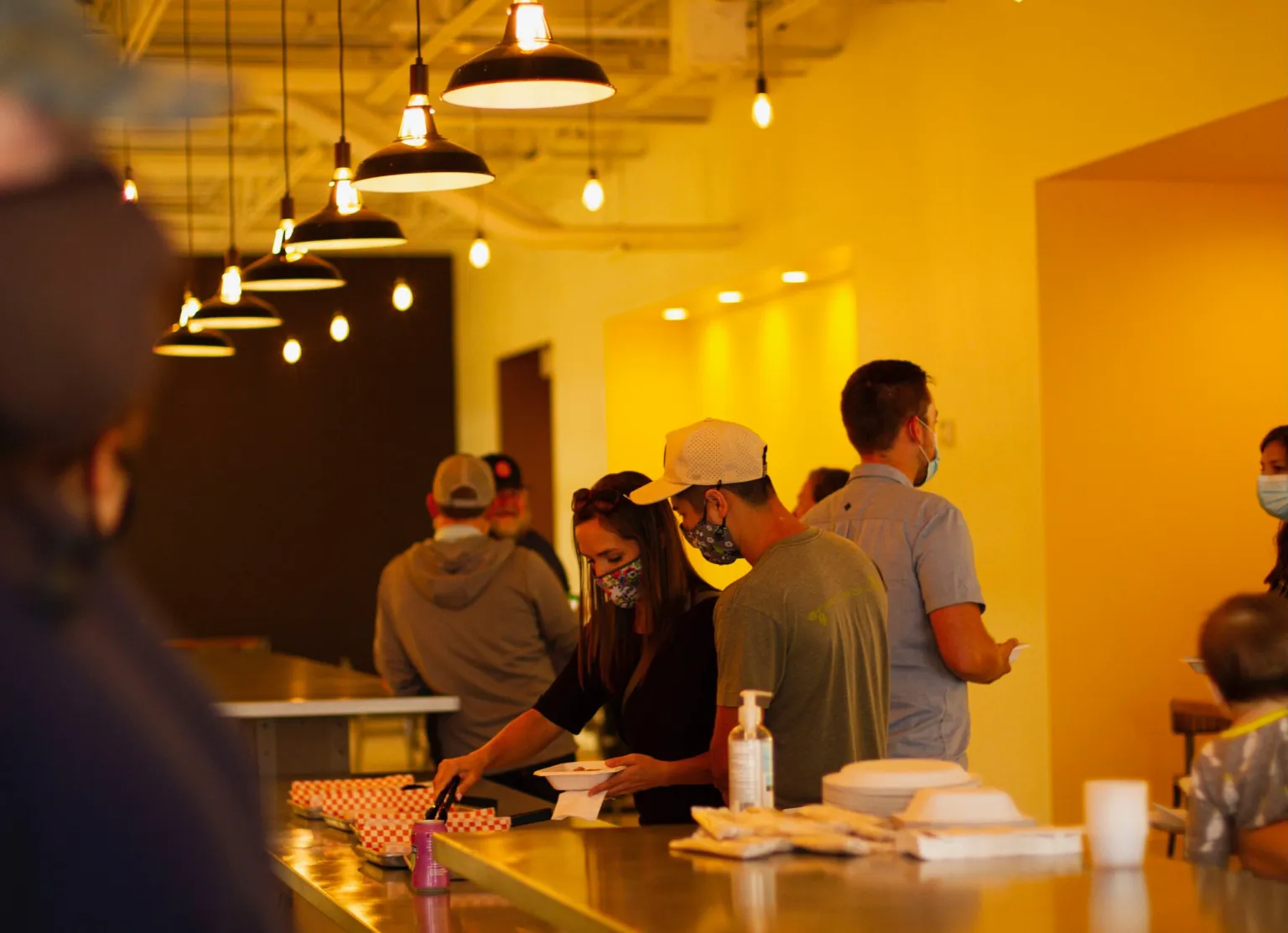 image of the interior of Bricksworth Beer Co. in Burnsville Minnesota during the pandemic