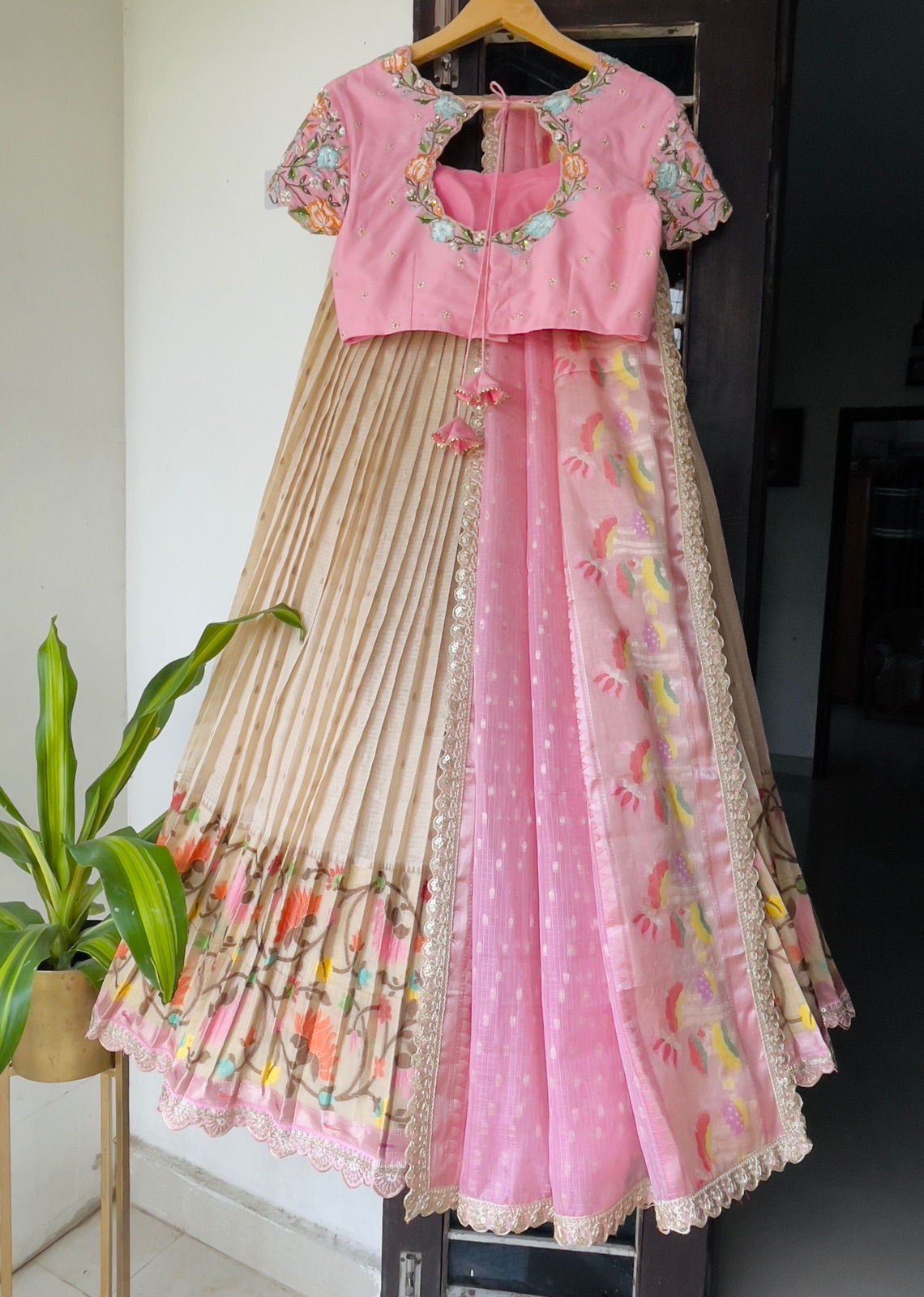 Zarikota pattern lehenga