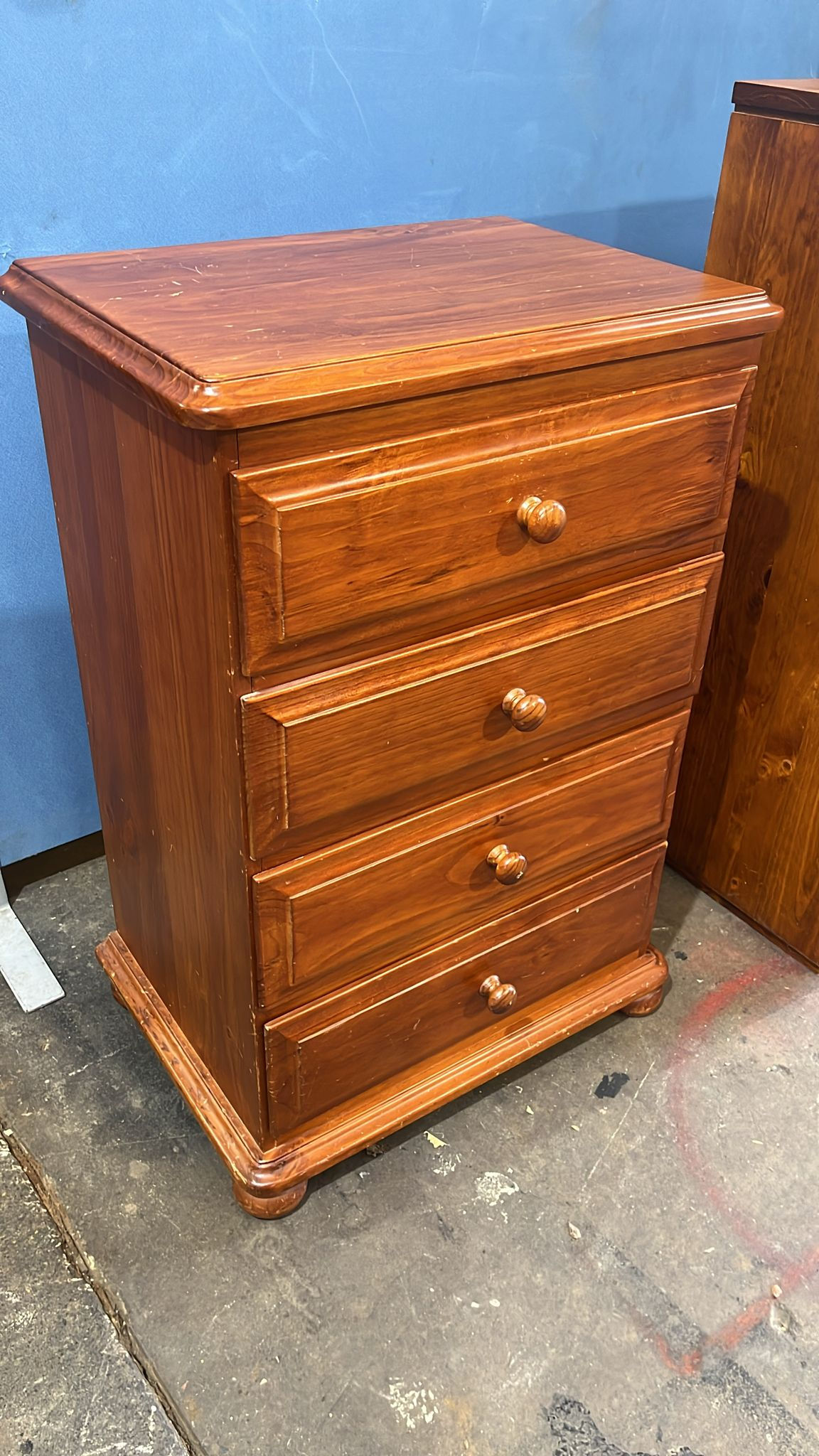 Solid Timber Chest of Drawers – 4 Drawers