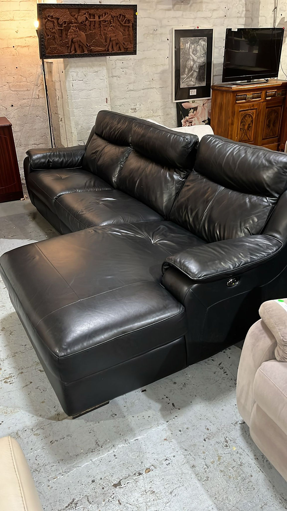 Thumbnail: Electric Leather L-Shape Lounge with Chaise – Black