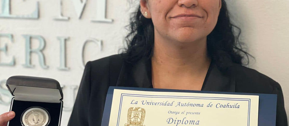 Reciben personas investigadoras y estudiantes de la AIDH renocimiento al Mérito Universitario 2026 por la UAdeC