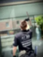 cleaning-exterior-windows-4-1.webp