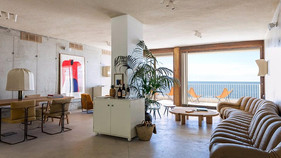 The Hôtel Les Roches Rouges breathes a Fifties Modernist design