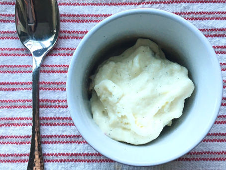 Easy Homemade Vanilla Bean Ice Cream