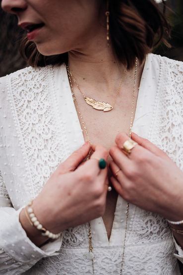 bijoux plume, collier plume, bracelet plume, boucles d'oreilles plume, bague plume, sautoir plume, bijoux poétiques, bijoux bronze, bijoux noces de bronze,