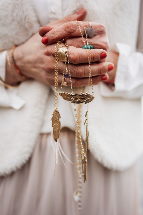 bijoux plume, collier plume, bracelet plume, boucles d'oreilles plume, bague plume, sautoir plume, bijoux poétiques, bijoux bronze, bijoux noces de bronze,