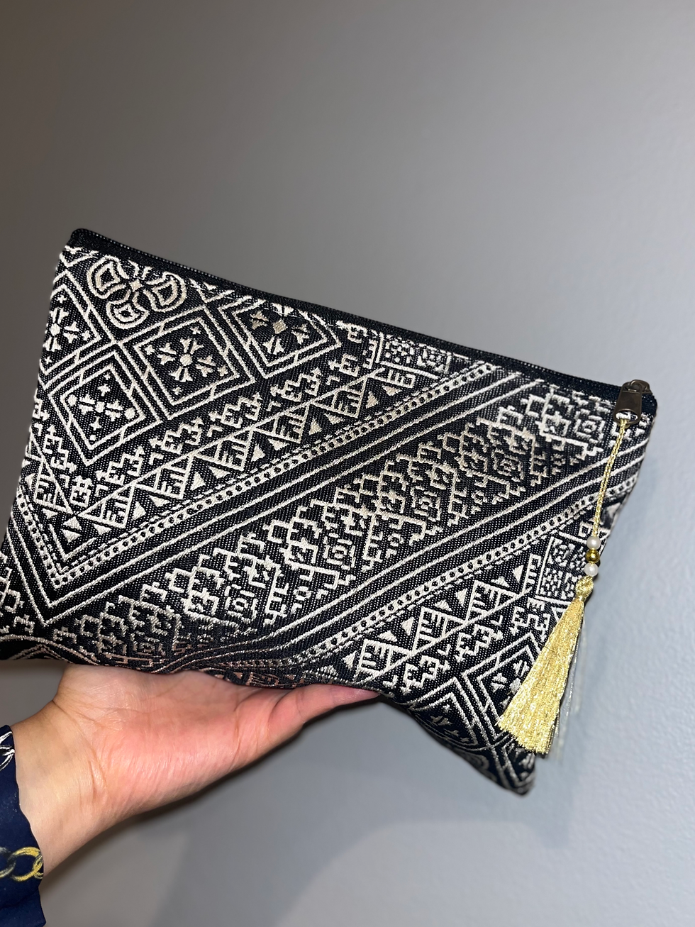 Thumbnail: Linear Design Black