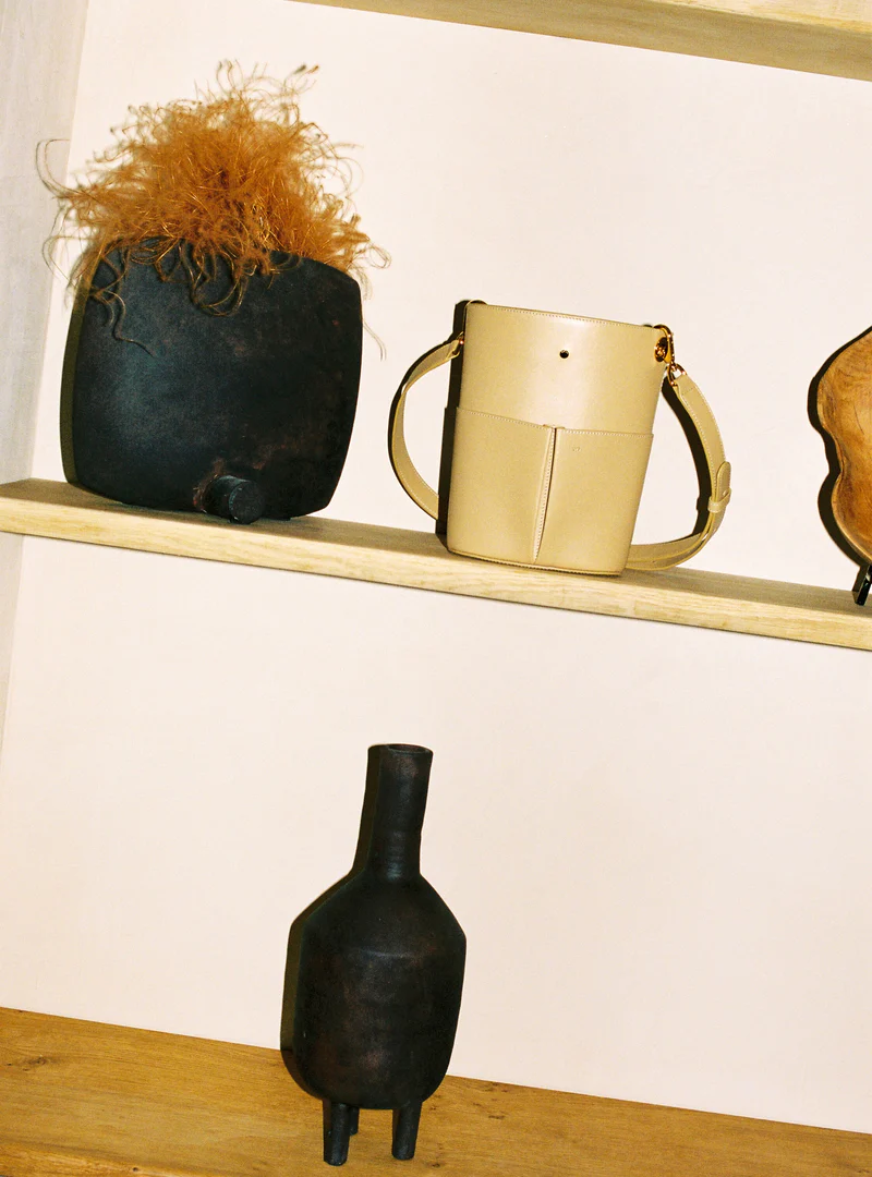 B004609-R1-33-35A_800x1080_crop_center.webp