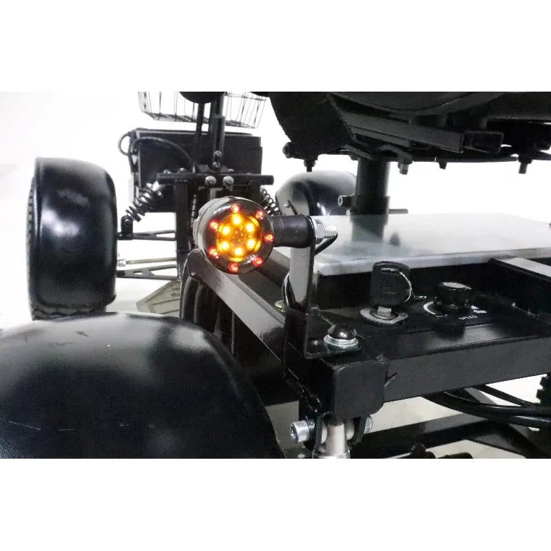 Thumbnail: Green Transporter Cheetah Ninja Golf Scooter 4-Wheel Design