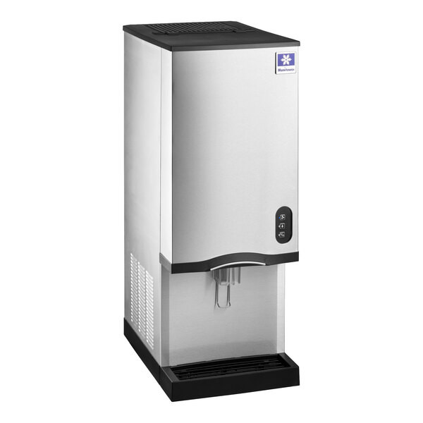 Manitowoc CNP0202A-161L 16 1/4″ Air Cooled Countertop Nugget Ice Maker / Water D