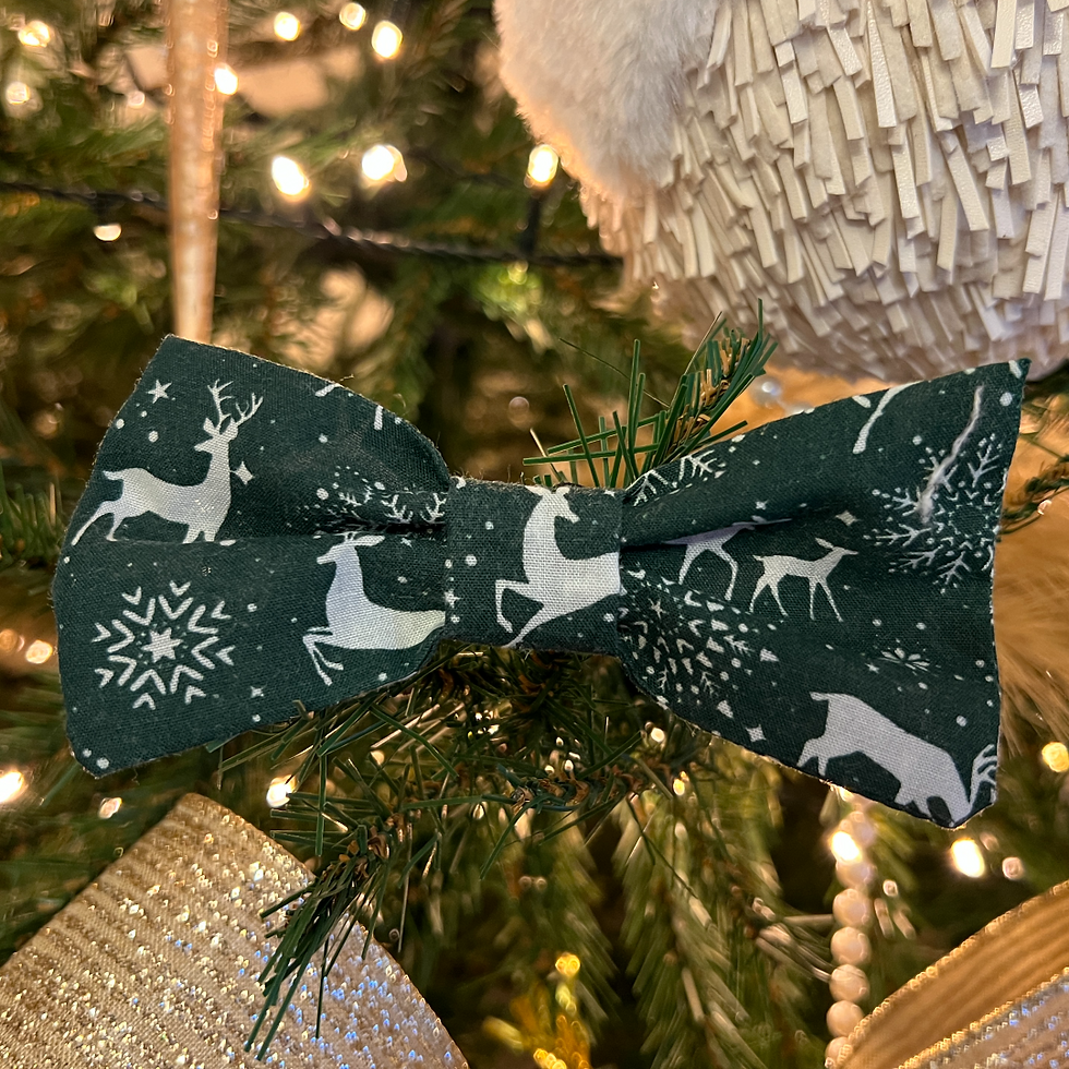 Coco's Puppy Boutique Christmas Bow Tie - Dark Green White Stag