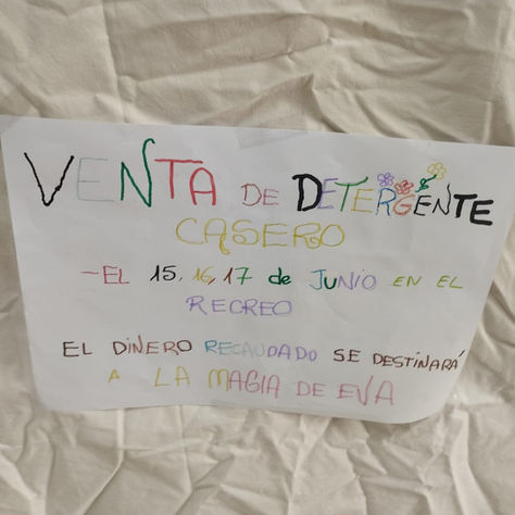 El IES Ojos del Guadiana recauda 220 euros para La Magia de Eva con su venta de detergentes y jabones artesanales