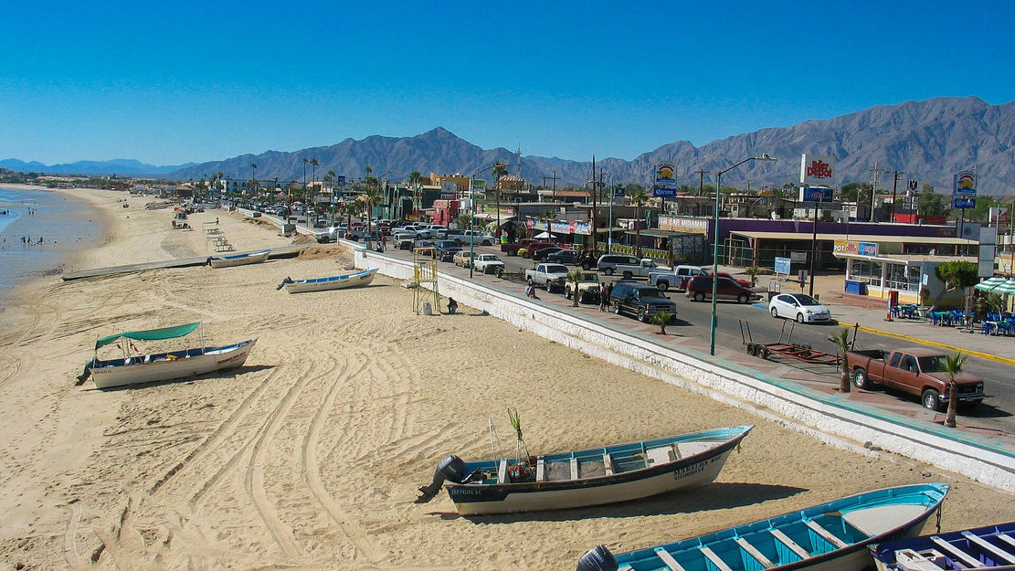 Malecón y playa de San Felipe, Baja California, en el Alto Golfo de California