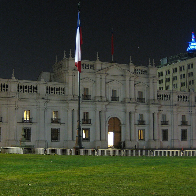 Chile: Moody's ratifica la calificación A2 con perspectiva estable y respalda el ajuste fiscal de Kast