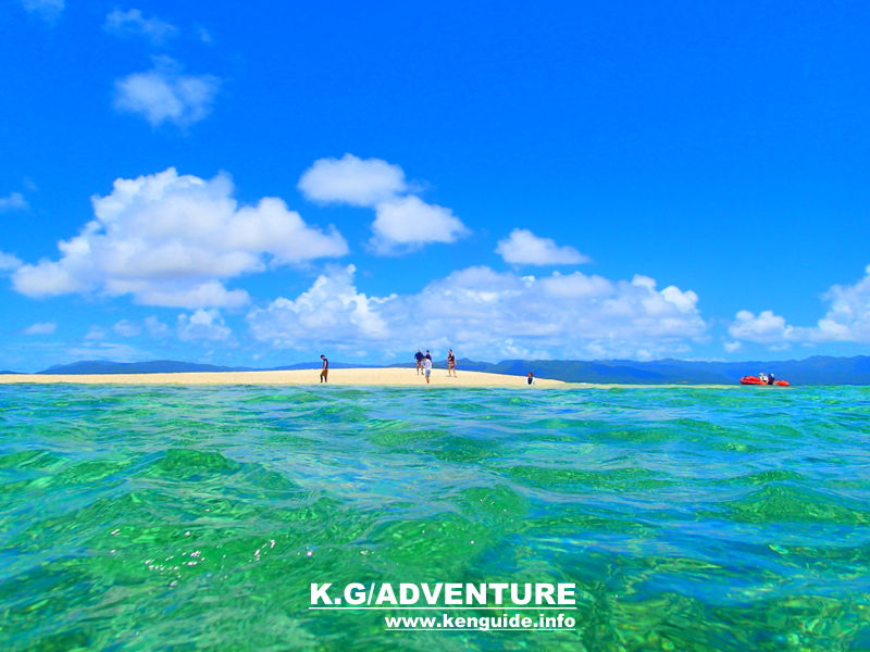 沖縄旅行に行くなら格安ツアーで離島、石垣島・西表島・竹富島で遊ぼう！人気の観光スポット・川平湾や平久保灯台・竹富島・由布島観光をした後は、お得な割引プランで人気のアクティビティツアー体験をご紹介、西表島ツアーランキング人気のケンガイドがおすすめするカヌー・SUP・スタンドアップパドルボードでジャングル探検滝めぐりや、アドベンチャーボートで行くパナリ島シュノーケリング、星砂の浜シュノーケルで石垣島旅行を遊びつくそう！