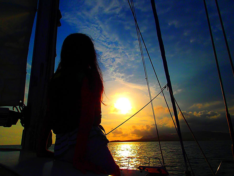 西表ヨットツアー・石垣島旅行で人気の遊び西表おすすめヨットクルーズ・西表島ケンガイドおすすめサンセットクルーズで女子旅行・家族旅行・学生旅行アクティビティ体験、サンセットヨットクルーズで至福の時間を〜本物の島旅アウトドア体験を。