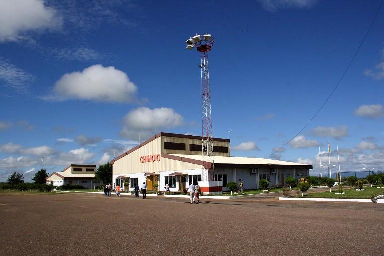 Lado-ar-do-Aerodromo-de-Chimoio_galleryfull (1)