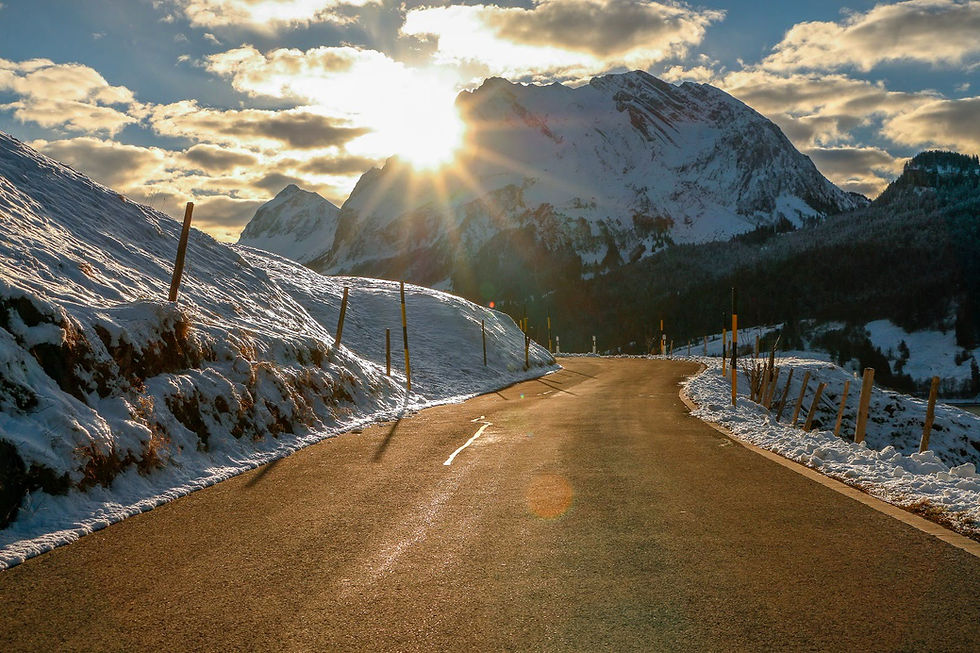 Why New Year’s Resolutions Fail — and How to Actually Bridge the Gap Between Pause and Play