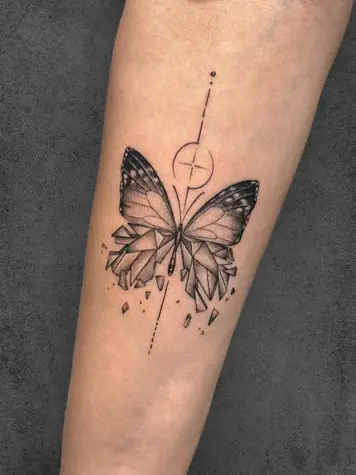 Created by the Alumni of Foundation in Tattoo Art,
July 2022