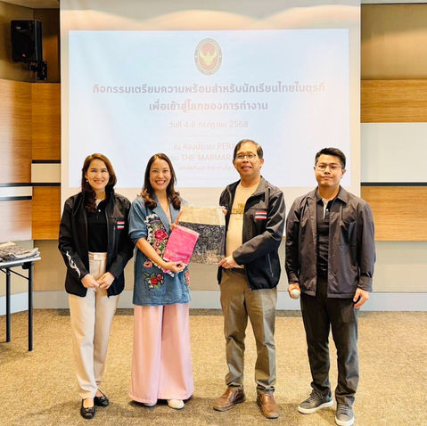 Dr. Teerada of Chulalongkorn University Leads Workshop Preparing Thai Students in Türkiye for the Workforce
