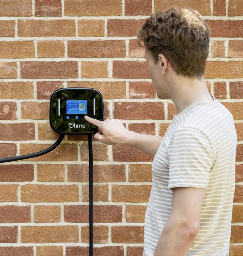 Thumbnail: Ohme Home Pro 5m tethered 7.4kW compact smart EV charger Type 2 OHME0002GB002