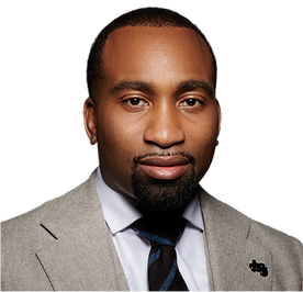 Brandon-J-Hurst-Headshot-01_edited.jpg