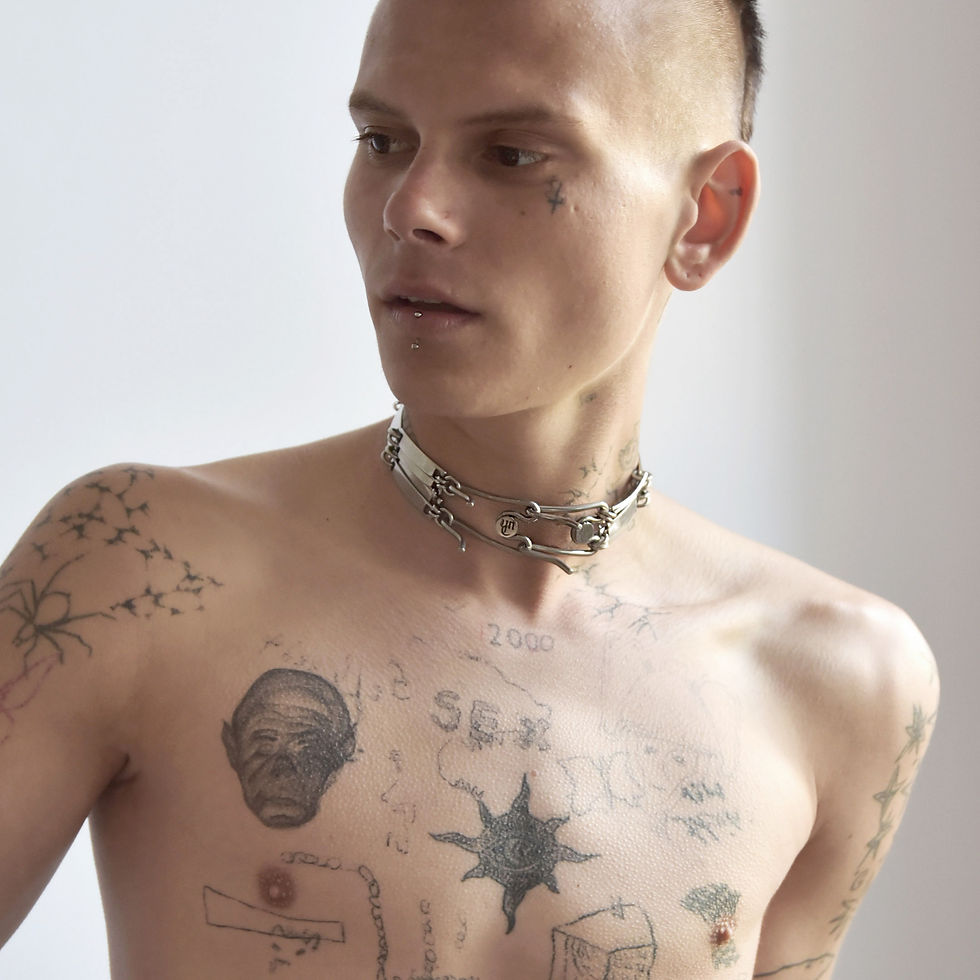 Thumbnail: unArtig Choker