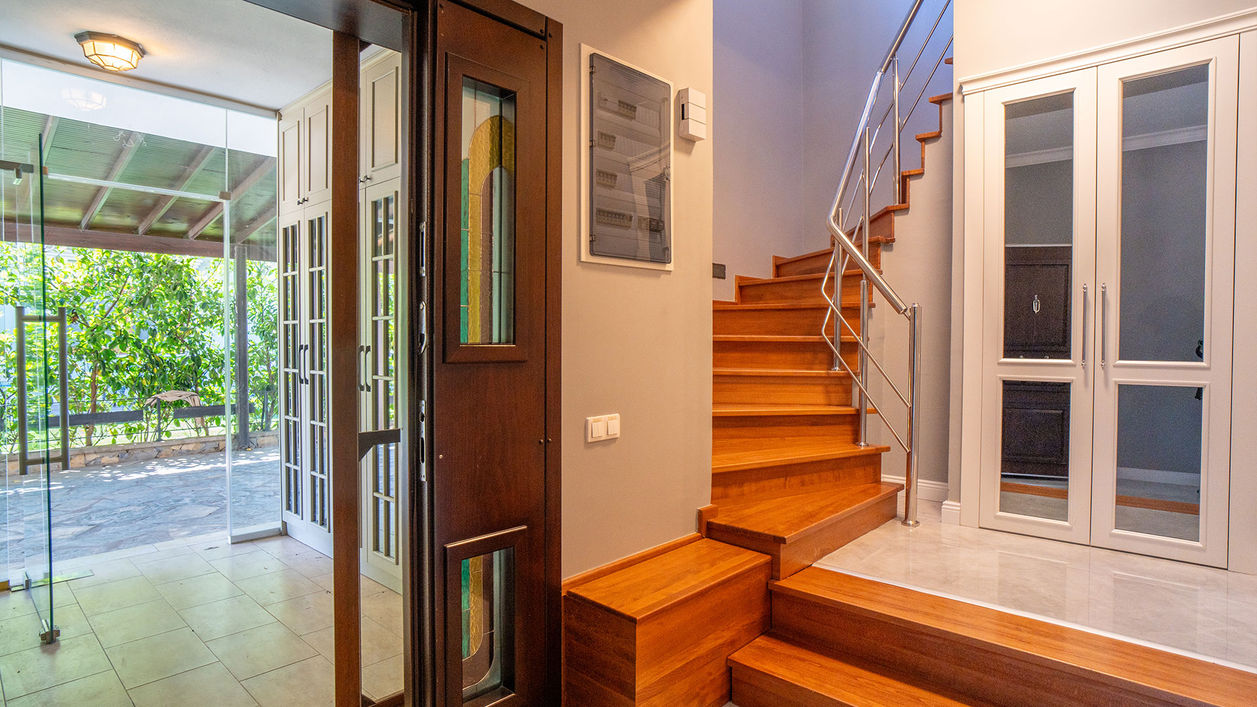 İzmir Satılık Villa İlanları ve Fiyatları. İzmir Çiğli Satılık Villa. İzmir Sasalı Satılık Villa. Sasalı Koza Konakları Satılık Villa. İzmir Satılık Villa Havuzlu Sitede. İzmir Lüks Konut. Mansions & Homes