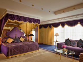 I realized beauty and futility of 7-star luxury hotels during my time as a consultant in Dubai !