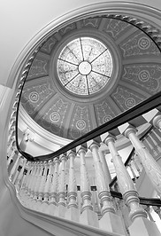 WindingStairs9670.jpg