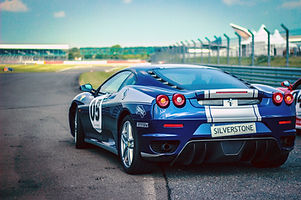 Racing car