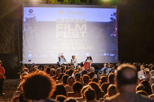 Capua Film Fest: proiezioni e grandi ospiti nei Giardini dello Sperone